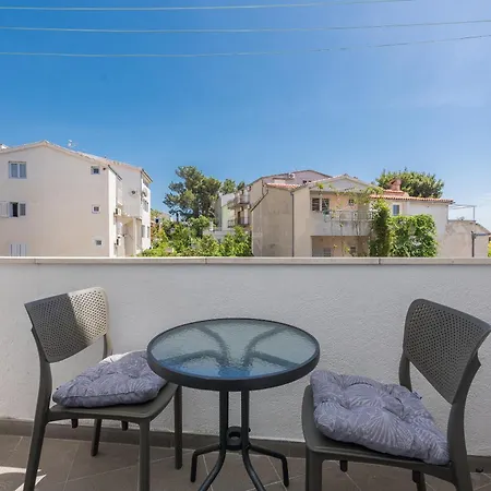 Violet Apartment Makarska