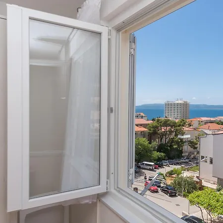 דירה Violet מאקרסקה