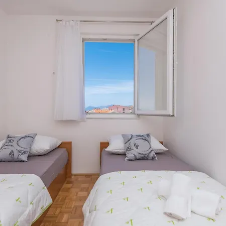 Violet Apartment Makarska