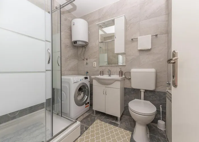 Violet Appartement Makarska