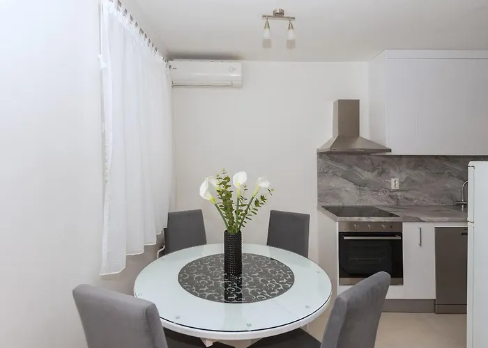 Appartement Violet Makarska