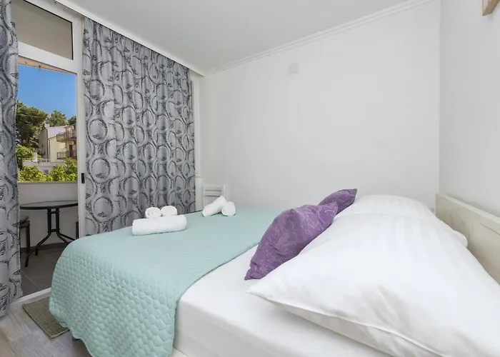 Violet Appartement Makarska