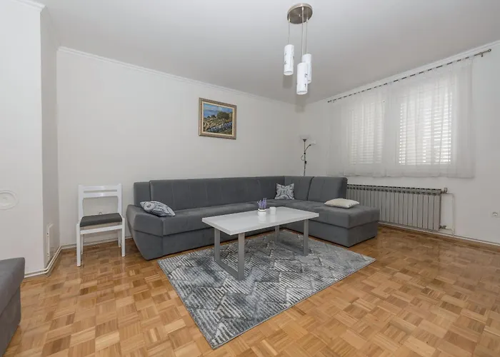 Appartement Violet Makarska