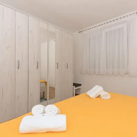 Apartman Violet *