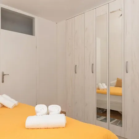 Apartman Violet *